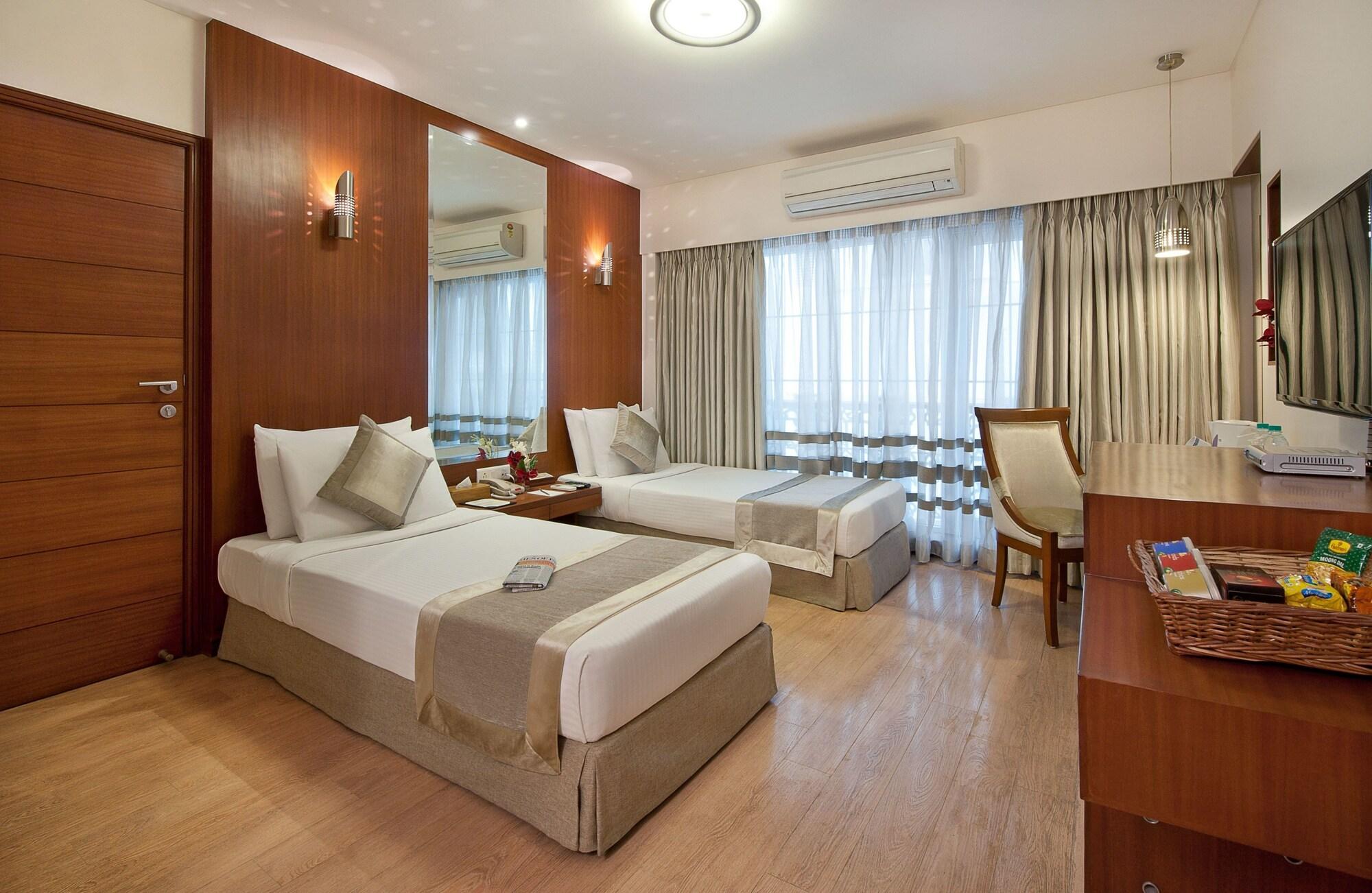 Grand Residency Hotel & Serviced Apartments Bombay Esterno foto