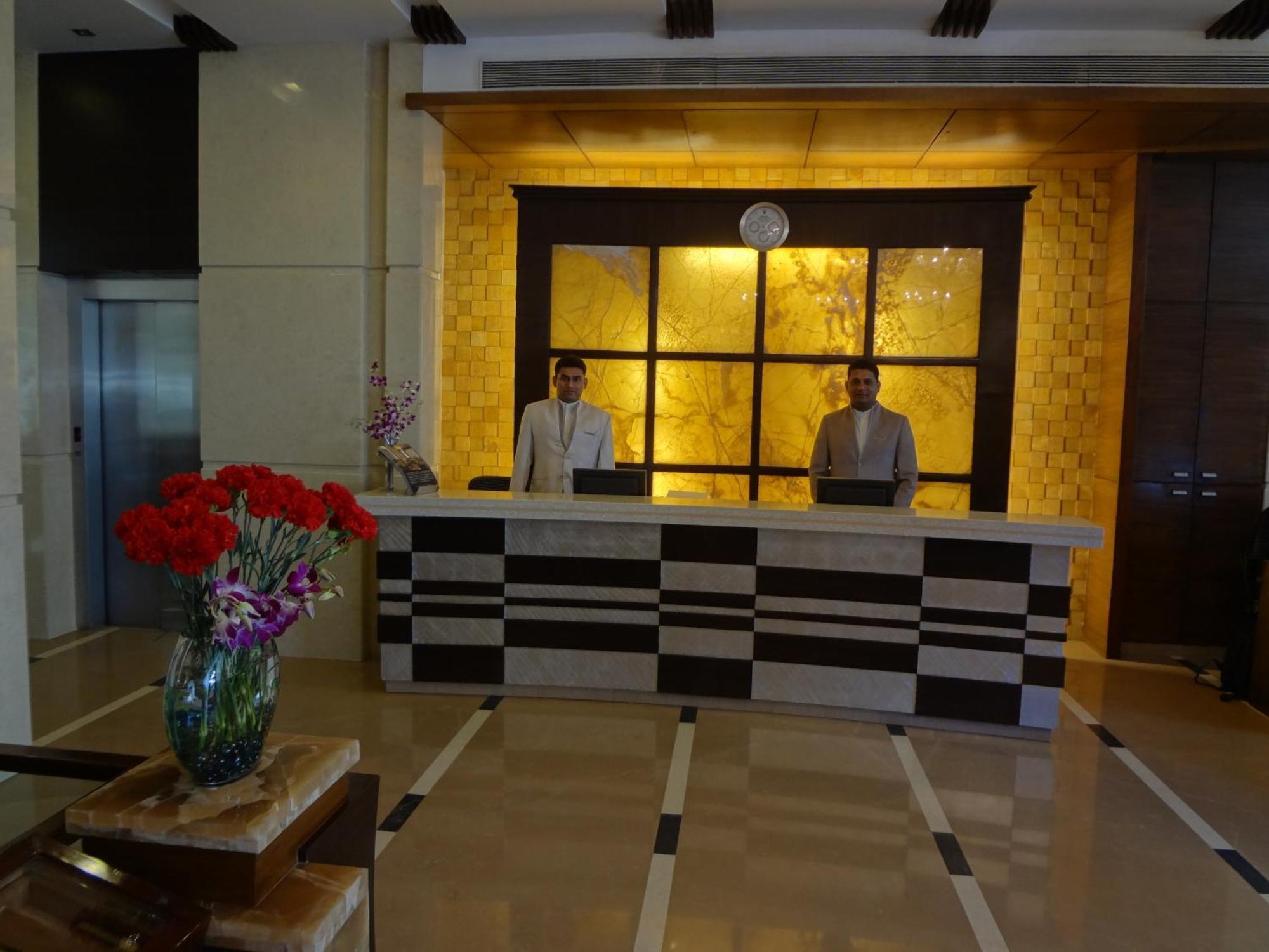 Grand Residency Hotel & Serviced Apartments Bombay Esterno foto