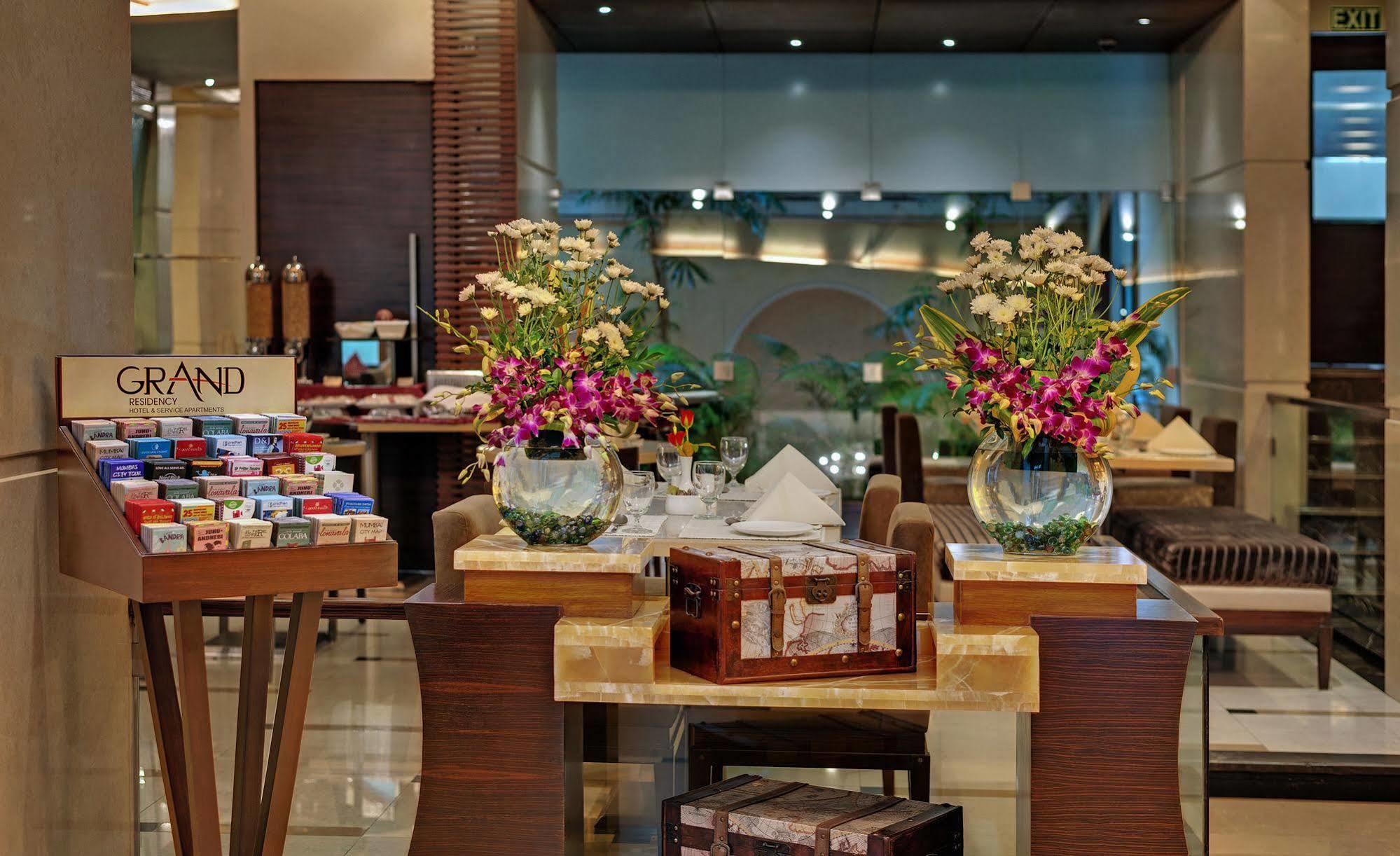 Grand Residency Hotel & Serviced Apartments Bombay Esterno foto
