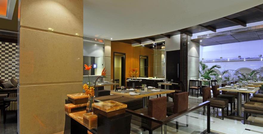 Grand Residency Hotel & Serviced Apartments Bombay Ristorante foto